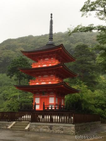Definitely the best temple in Kyoto. Stumbled upon it but the entire area is with the exploratio