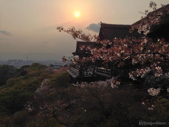 Sunset at Kiyomizu-dera Temple