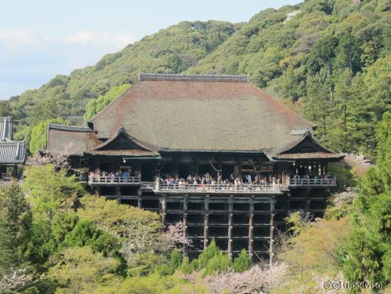Kiyomizu-dera Temple