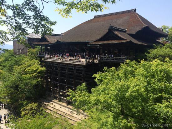Kiyomizu-dera Temple