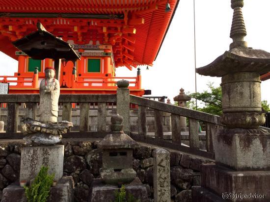 Kiyomizu-dera Temple