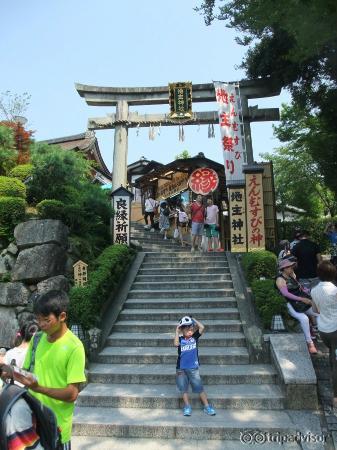 Steps to Love God Statue and charm sellers