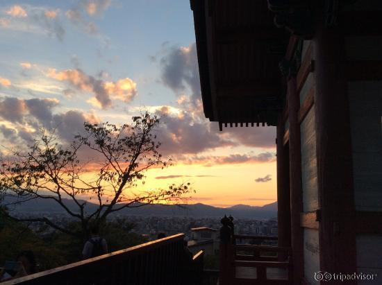 Sunset at Kiyomizu dera