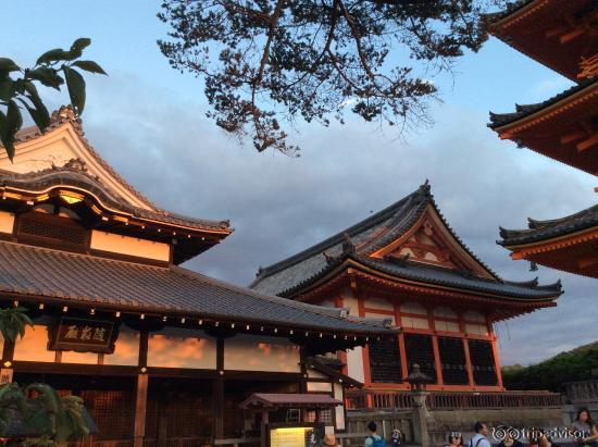 Sunset at Kiyomizu-dera