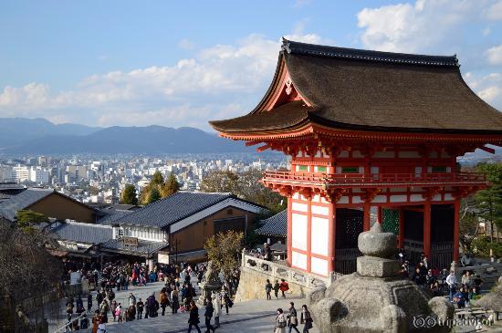 view of the city from kiyomizudera