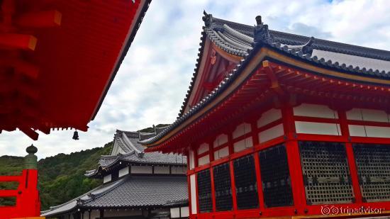 Kiyomizu-dera