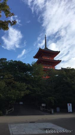 Kiyomizudera before 8 am