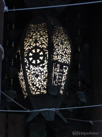 Dettaglio lampada del tempio