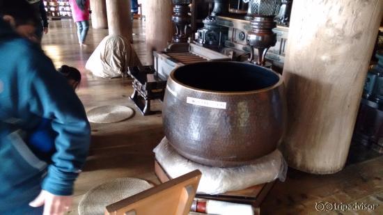 Calderão em Kiyomizu-dera