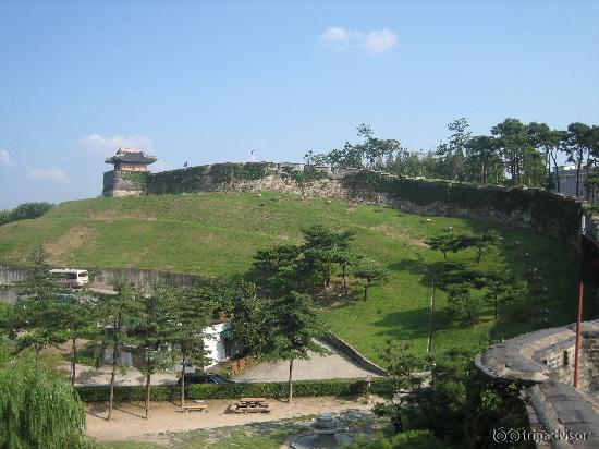 万里の長城のようです