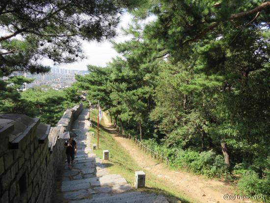 長安門から頂上へ３