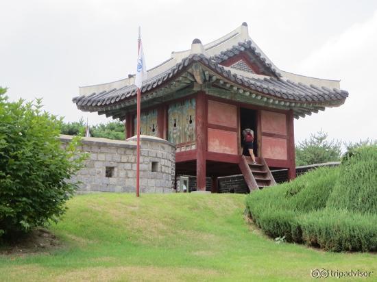 Hwaseong Fortress - guard post