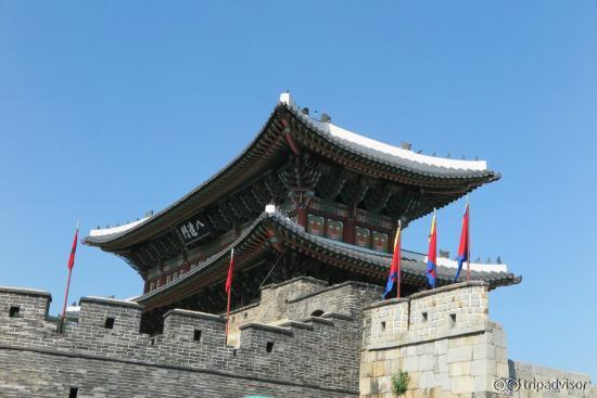Suwon Paldamun @ Hwaseong Fortress