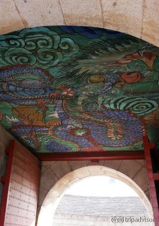 dragon history on the ceilings