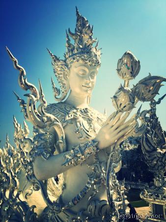 Обязателен для посещения! Красивое место! От Чианг Рая можно доехать за 15 бат на автобусе с авт