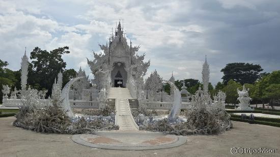 วัดร่องขุ่น