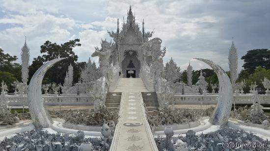 วัดร่องขุ่น