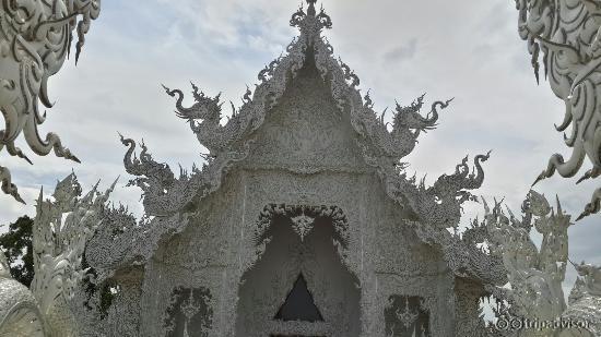 วัดร่องขุ่น