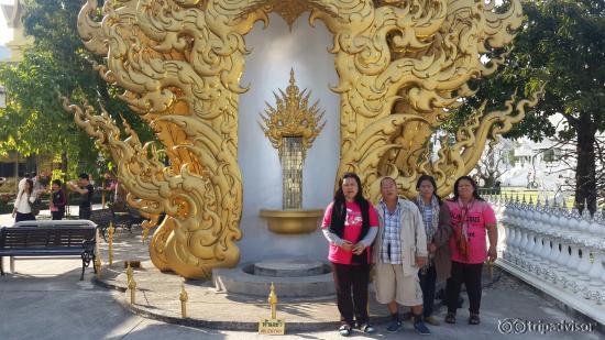 ครั้งหนึ่งผมพาพ่กับแม่มาเที่ยวที่นี้ได้โครตมีความสุขเลย