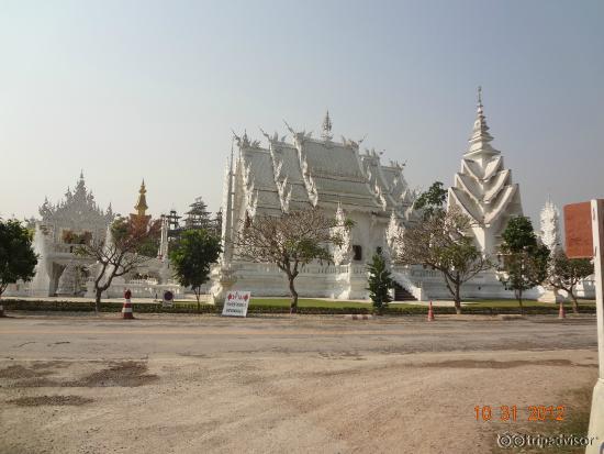 วัดร่องขุน