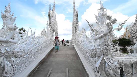 บันไดขึ้นโบสถ์