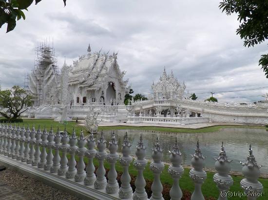 可惜這次造訪時是多雲的天氣