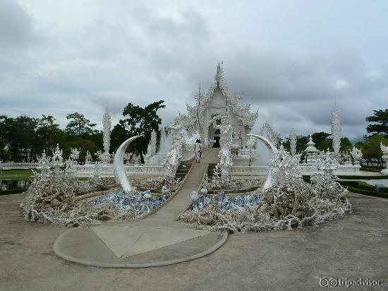 Белый храм.