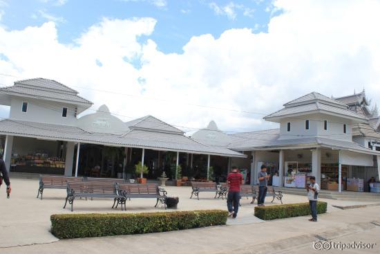 บริเวณวัดร่องขุ่น