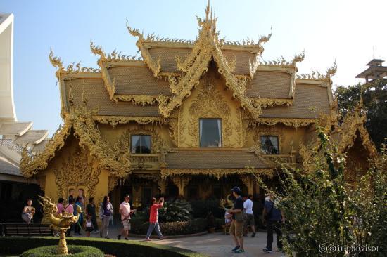 豪華なトイレ外観/メンテ中で使用できず