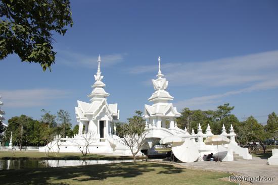 บริเวณวัดร่องขุ่น