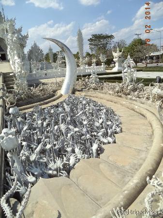 ปฏิการกรรมหน้าวัด