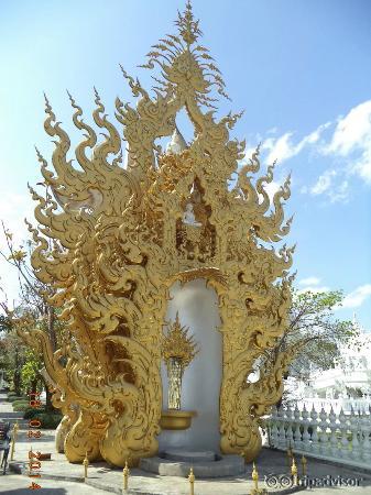 รูปแบบการสร้างเหมือนวัดสีขาว