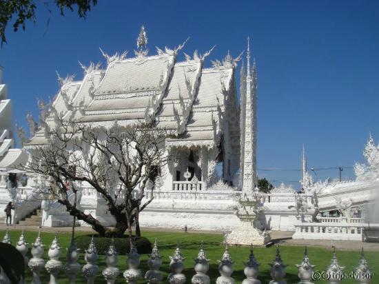 วัดร่องขุ่น