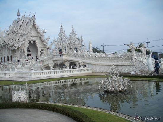 Like a Vegas wedding chapel