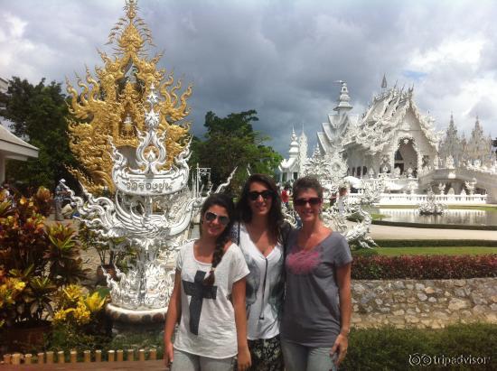O templo mais lindo que visitamos na Tailândia