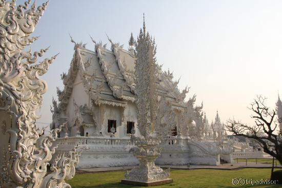 Tempel im Sonnenaufgang