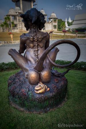 This cheeky chap was outside the toilets at Wat Rong Khun (White Temple)