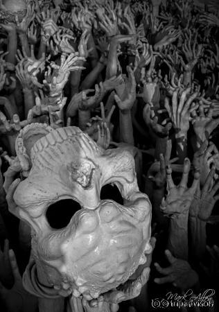 Was Rong Khun (White Temple), hands and skulls.