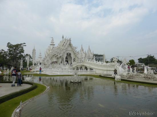 A general view of Wat Rong Khun