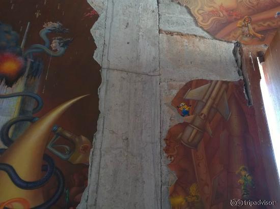 Minion, Elvis & the World Trade Center