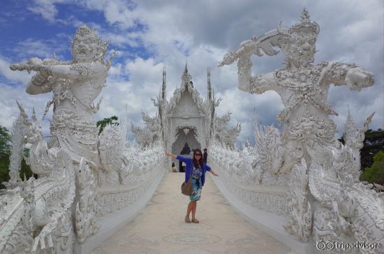 Beautiful Wat Rong Khun
