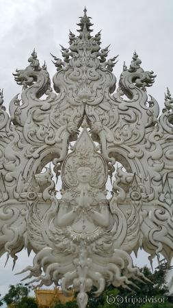 ornamen dengan detail yang sangat indah
