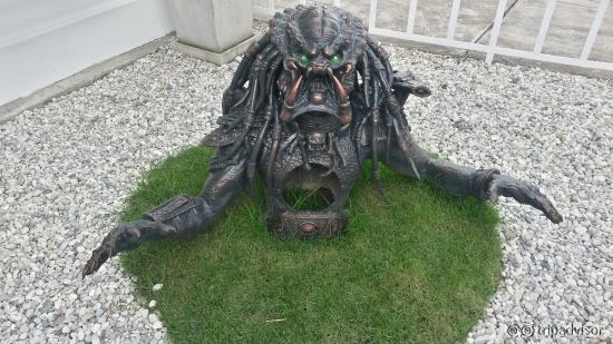 Nel giardino del tempio: Alien