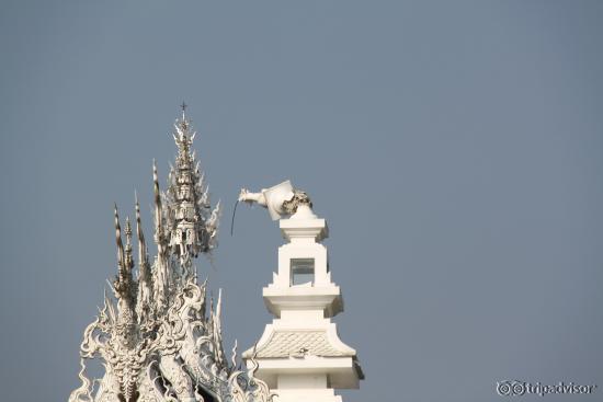 White Temple - Damage from 2014 Earthquake