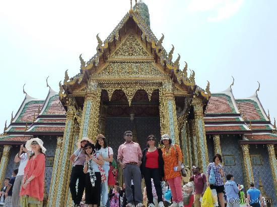 At Wat Phra Kaew