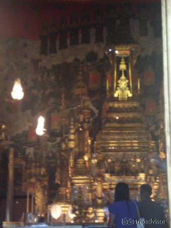 Bouddha d émeraude vu de l extérieur