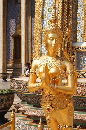 ひとつひとつの装飾が豪華