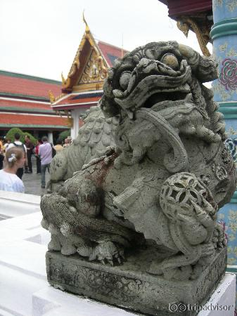 Храм Изумрудного Будды