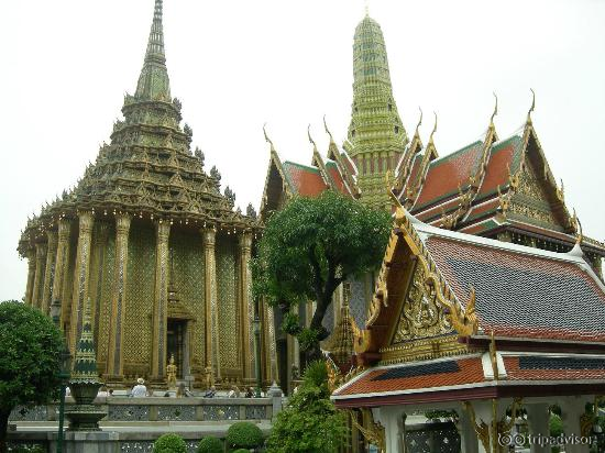 Храм Изумрудного Будды