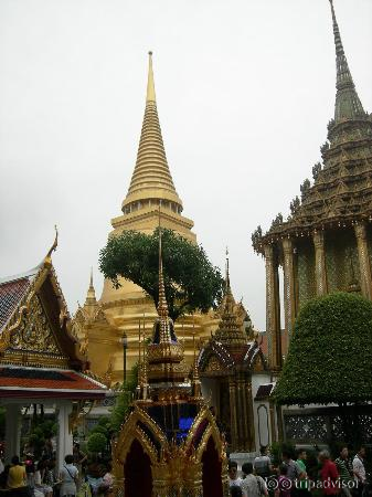 Храм Изумрудного Будды